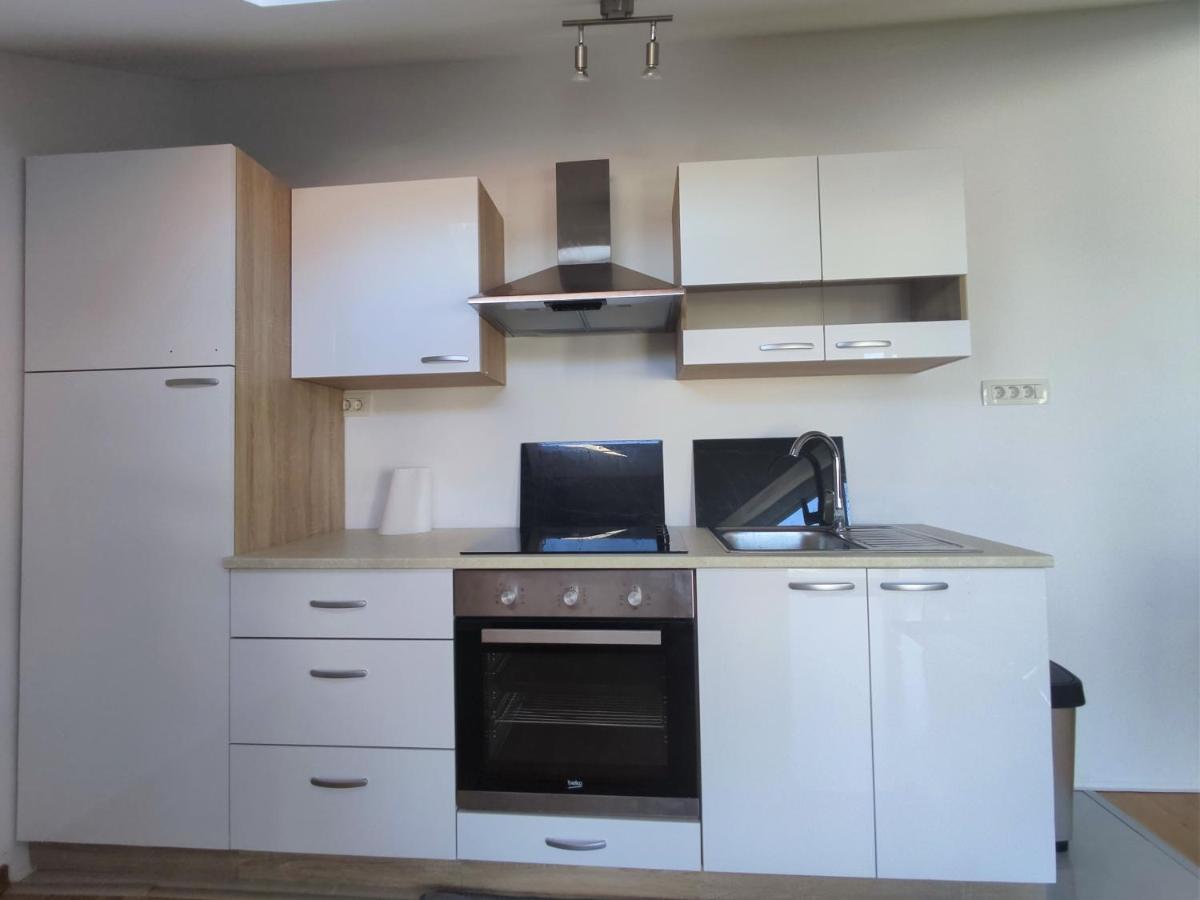 Sunny Attic Apartment With Balcony & Modern City Apartment With Outdoor Area, No Balcony Trogir Ngoại thất bức ảnh