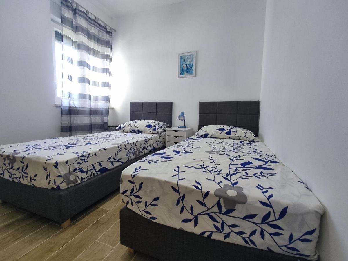Sunny Attic Apartment With Balcony & Modern City Apartment With Outdoor Area, No Balcony Trogir Ngoại thất bức ảnh