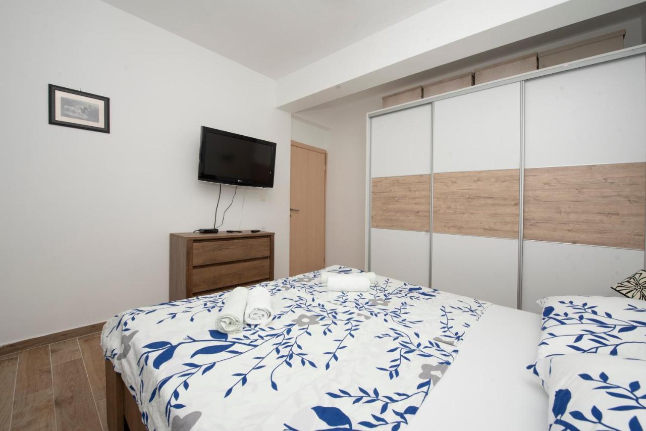 Sunny Attic Apartment With Balcony & Modern City Apartment With Outdoor Area, No Balcony Trogir Ngoại thất bức ảnh