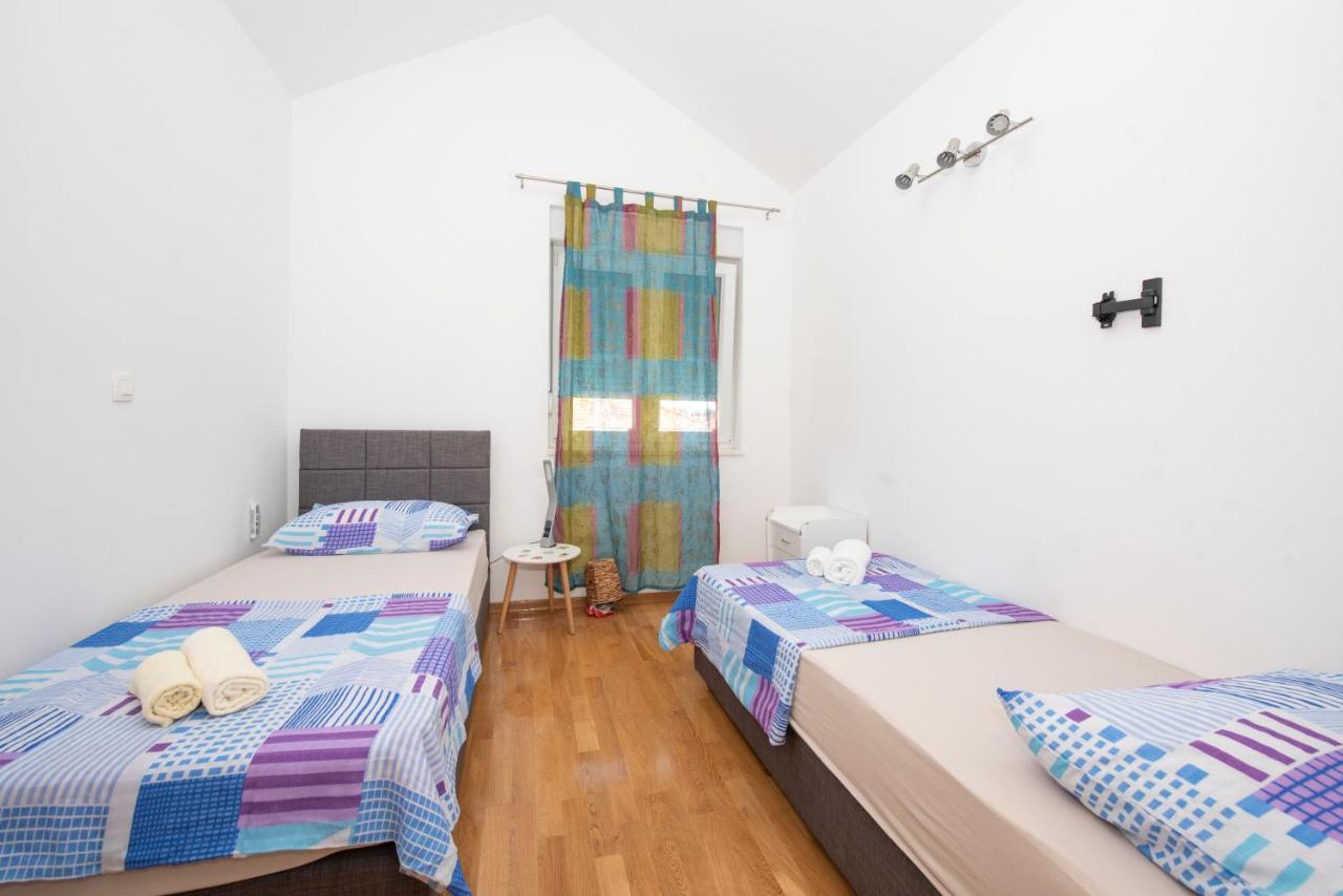 Sunny Attic Apartment With Balcony & Modern City Apartment With Outdoor Area, No Balcony Trogir Ngoại thất bức ảnh