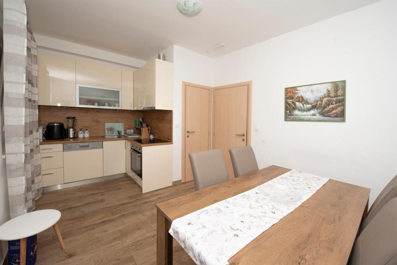Sunny Attic Apartment With Balcony & Modern City Apartment With Outdoor Area, No Balcony Trogir Ngoại thất bức ảnh